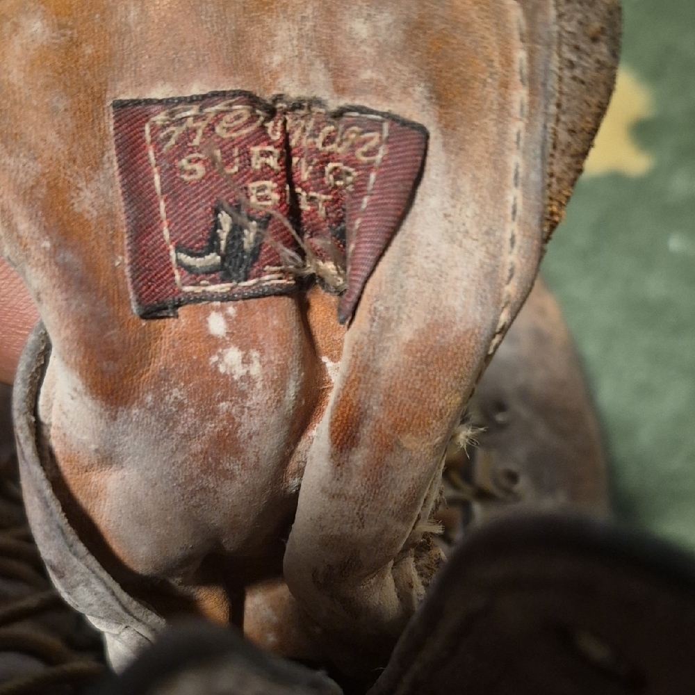 Rugged Men's Tan Leather Boots - Picture 6 of 12